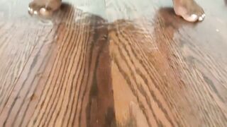 DEMI SUTRA | I get so turned on at the gym I had to squirt everywhere. View me lick it up after