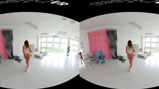Hot beauty posing with her perky tits inside exclusive vr porn tape