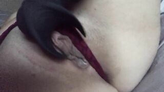 Using my boyfriends vibrating wand to make myself cum