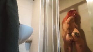 Red Head goddess films her own sex experience