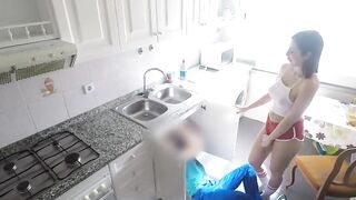 HUGE TITS Bombshell bangs her plumber to become a porn camgirl