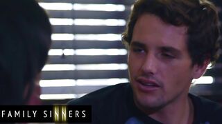 Family Sinners - Whitney Wright Invites Her Stepbro Tyler Nixon To Nailed Her And He Doesn't Say No