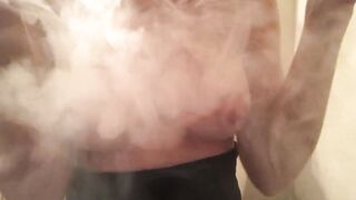 Coronavirus Quarantine: long breasts, smoking, spitting and nutella