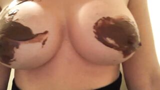 Coronavirus Quarantine: long breasts, smoking, spitting and nutella