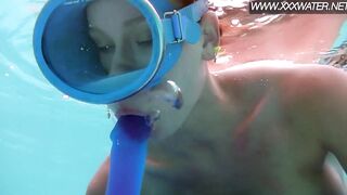 Hungarian pornstar Minnie Manga strokes her clitoris and ejaculates into the pool