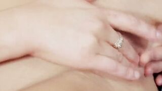 Brooke is a 19 year old who loves to play alone with her vibrators