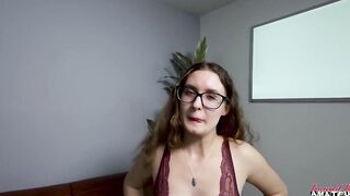 Nerdy 19yo Comes in Modeling Audition Cheats on Bf and Gets Surprise Nailed