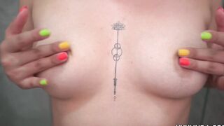 bimbos with a long butt takes a Goddess shower