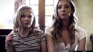 Sensual dyke 19 year old 3 way nailed by their counselor