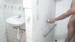 My stepsister accidentally drops the bath tub towel and I banged her well- porn into Spanish Xvideos