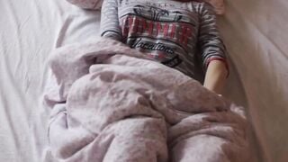 Sweety morning 18 chick's masturbation with orgasm