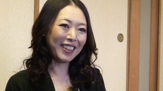 Older Girl Suddenly Screwed at Night into a Guest House Resists, but Her Body Is Awakened to SEX Mode by the Stiffness of Man : View More→https://bit.ly/Raptor-Xvideos