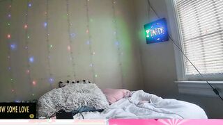 HONEY COSPLAY ROOM- CREAMY BUTT -CUPCAKE BOOTY
