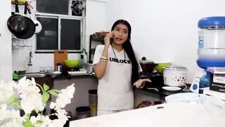 Long hair mom in lockdown with his son 02
