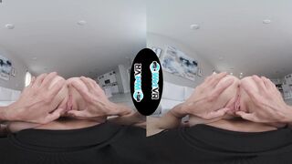 WETVR Small Step Daughter Braylin Bailey Fucks Step Dad Inside Vr Porn