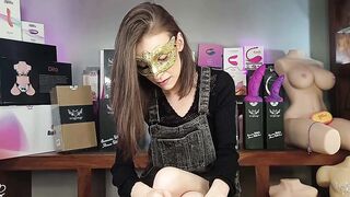 Unboxing - 8 Fantasy Vibrator from Wildolo
