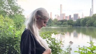 Sucking Off stranger's penis inside New York central park to let him boned me and cum all over my adorable face - Eva Elfie