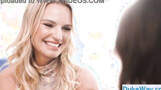 19 Year Old sitter hits on Mom