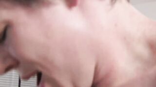 Alyssa is a eighteen who loves to play with long penis
