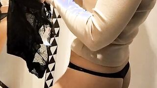 vibrator into the fitting room