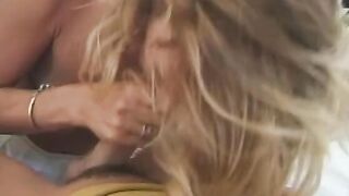 Lovers has sex on the carpet