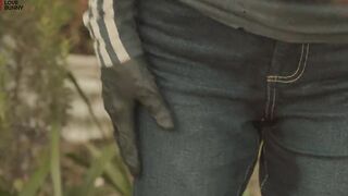 Secret Inside a Sydney Garden Having Fun With a Sex Toy and Squirting - MyLoveBunny xx