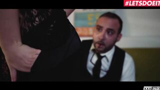 XXXShades - Vyvan Hill Hottie Serbian Teenie Extreme Twat Boned With Her Vulgar Therapist - LETSDOEIT