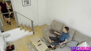 StepSiblingsCaught - Vulgar Lil Sis Begs To Be Fingers S7:E3