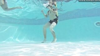 Swimming pool hardcore fucking of Minnie Manga