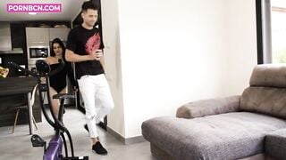 PENIS ADDICTION 4K Chico hetero caliente follando con la mamï¿½ de su amigo Alberto Blanco long penis