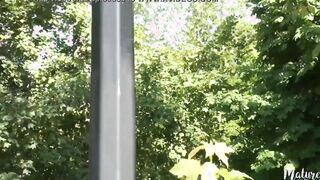 Margaux surprises her hubby: a fucked inside front of the camera