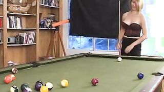 Shaved guy eats bimbos's juicy cunt and offer her deep drilling into his house