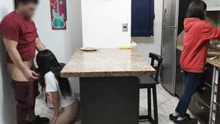 My Sexual Niece Likes to Eat Sitting on the Perverted Bro's Legs into Front of his Wifey