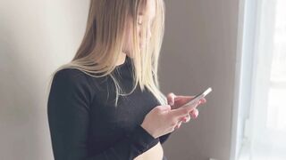 Only sex can distract a young celeb from the phone.