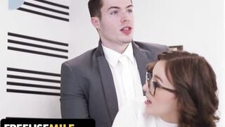 FreeUse Milf - The Best Freeuse Sex Tape - Take It From a Mom: A Shoot Your Shot Extended Cut