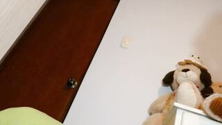 ANAL PAIN, BIG VIBRATOR OPENS MY BUTT DEEP