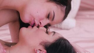 lez snack butt slaying
