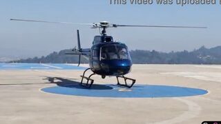 I took the Helicopter pilot after the flight - www.denybarbie.com.br