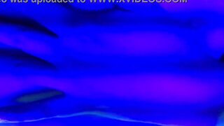 Milf blonde getting off at the gym tanning bed