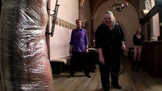 Peitschen und Fake-Dick FETISH - Episode three