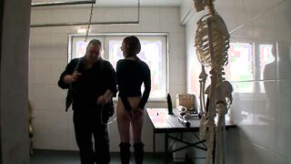 Peitschen und Fake-Dick BONDAGE - Episode two
