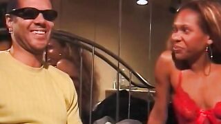 Bae african women takes BF's dick and facial during workout