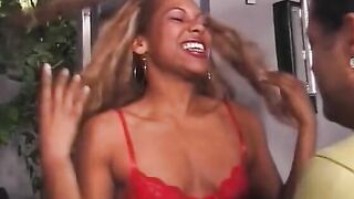 Bae african women takes BF's dick and facial during workout