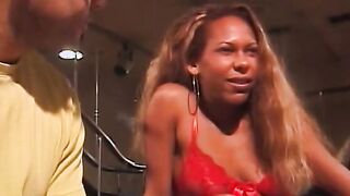 Bae african women takes BF's dick and facial during workout