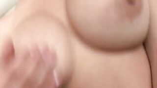 Soak pussies for finger fucked eager to enjoy the women is vulgar and fondles her fresh body