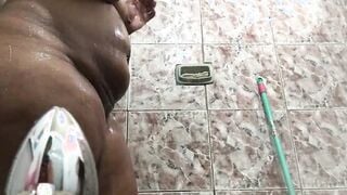 Booty plug to relax! See full on RED