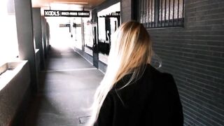 Teens Erstes mal Gloryhole Teil one ohne Gummi