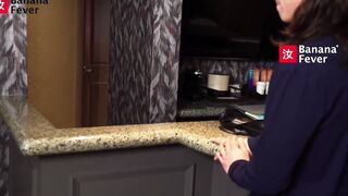 Is This How It Takes To Sell Houses? - BananaFever