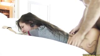 Luna Tasty Gets Acquainted With A Long Dick Into A Hotel Back Room