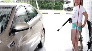 Flashing inside a outdoor transport and naked carwash